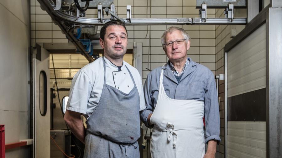 LA SEULE BOUCHERIE DE FLANDRE QUI ÉLÈVE, ABAT ET TRANSFORME ELLE-MÊME SES PRODUITS