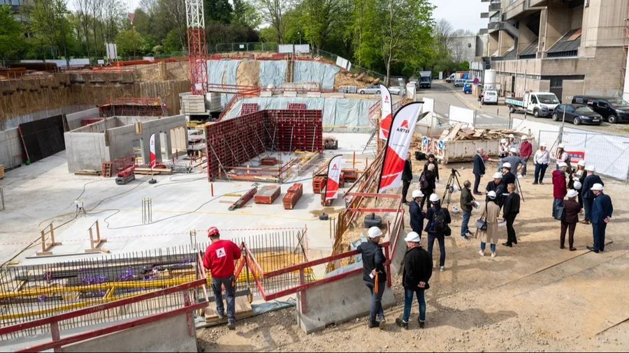 Début de la construction d'un bâtiment universitaire commun à la VUB et à l'ULB