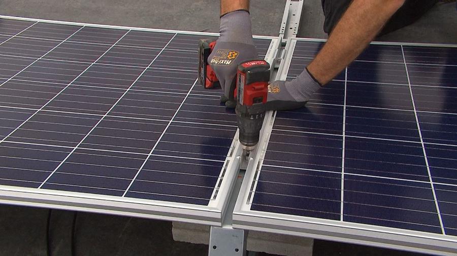 Comment installer soi-même des panneaux solaires?