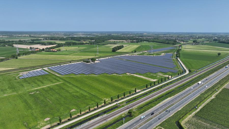 IZEN voorziet 5.000 huishoudens van zonne-energie