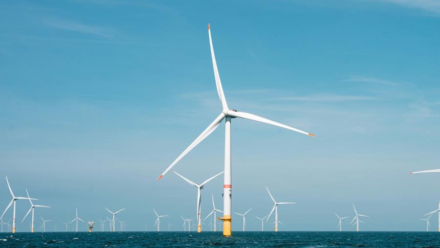 Hernieuwbare energieproductie overtreft voor het eerst energieverbruik