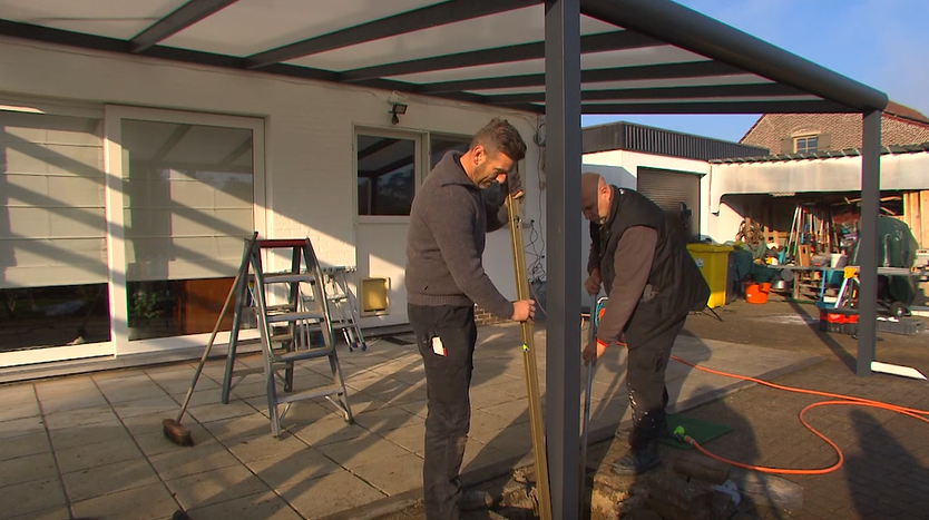 COMMENT INSTALLER UN AUVENT SUR UNE TERRASSE